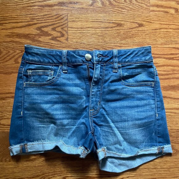 Hollister Pants - Size 4 Hollister Jean Shorts